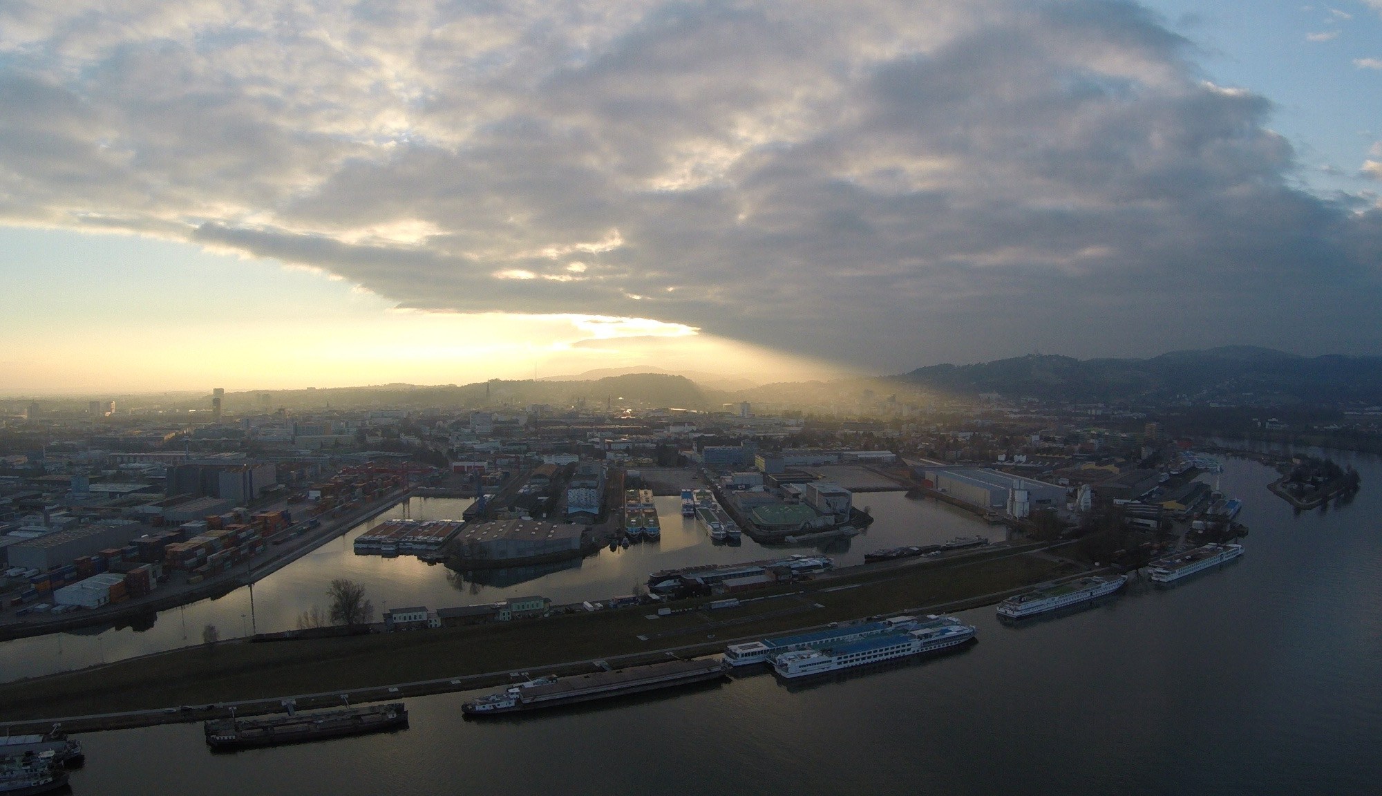 DJI Phantom 2 Aerial Photography